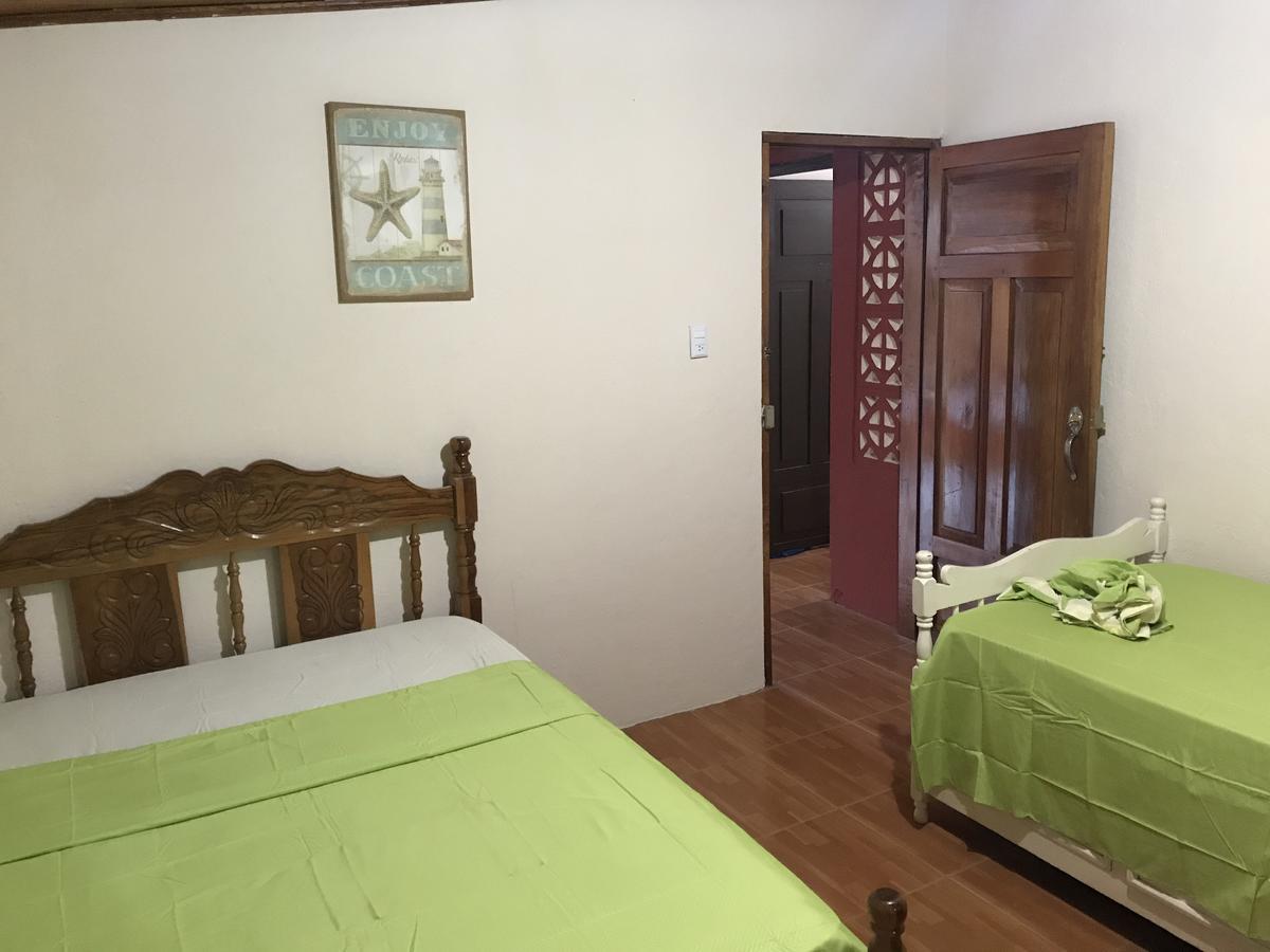 Hostal Augustos San Juan del Sur Exterior photo